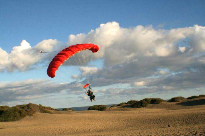 Excursion Tandem skydive